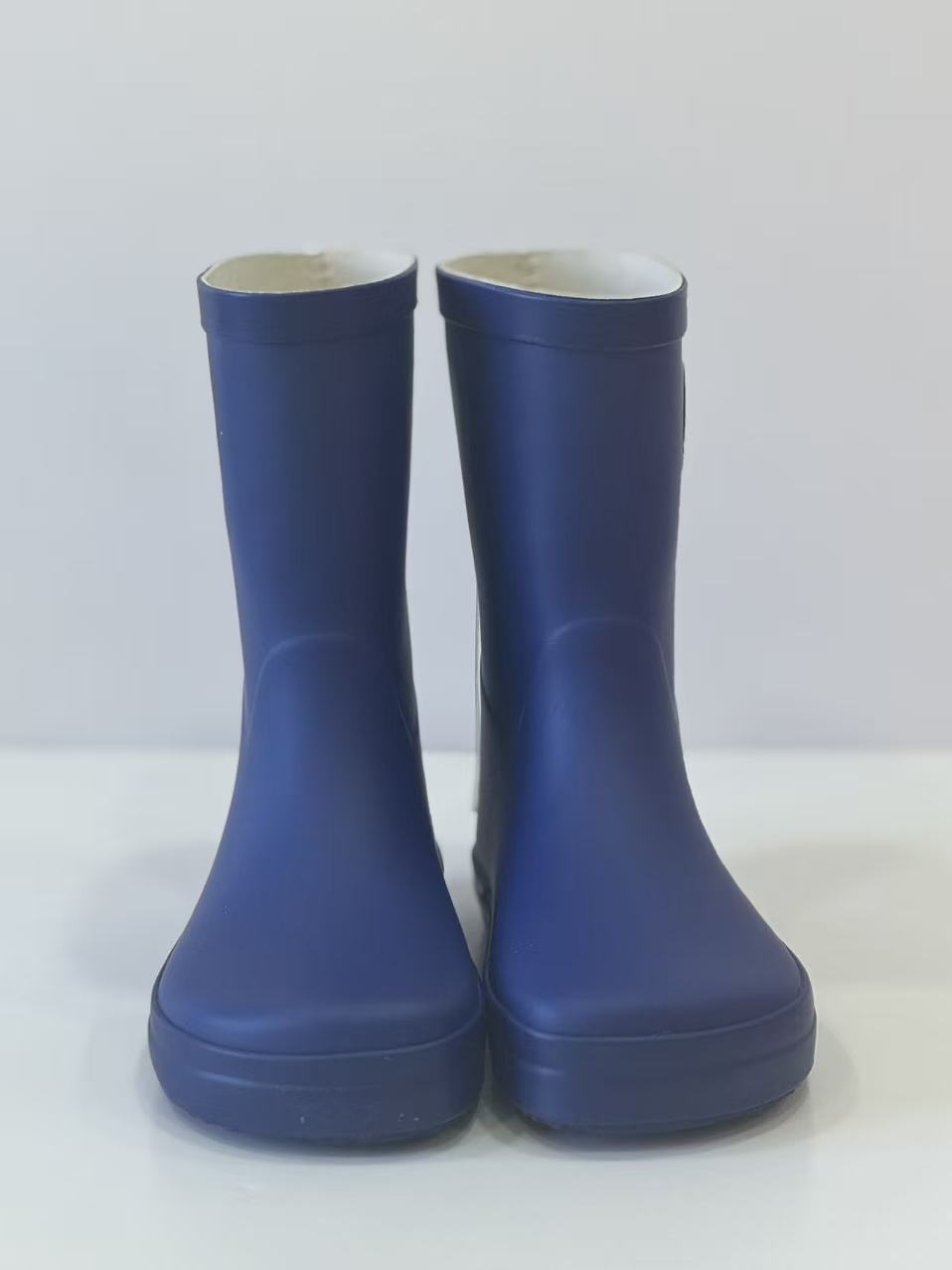 Wasserdichte Latexkinderstiefel